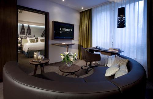 Altstadt-Nord Hotel | Lindner Hotel Cologne City Plaza, part of JdV by Hyatt