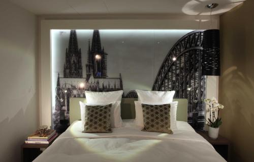 Altstadt-Nord Hotel | Lindner Hotel Cologne City Plaza, part of JdV by Hyatt
