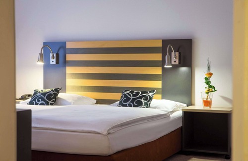 Hoechst Hotel | Lindner Hotel Frankfurt Hochst, part of JdV by Hyatt
