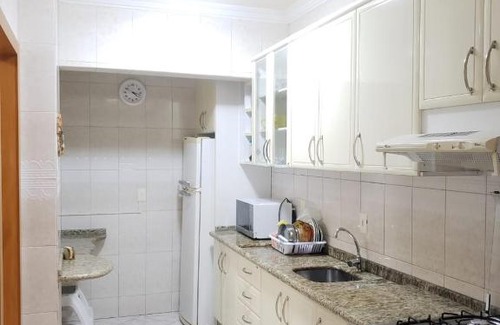 Andorinha Apartment | LINDO AP NA RUA 252, NO CORAÇÃO DE MEIA PRAIA