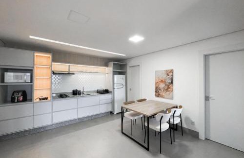 Santa Fe Apartment | Lindo Flat Planejado com Vista Para Cidade
