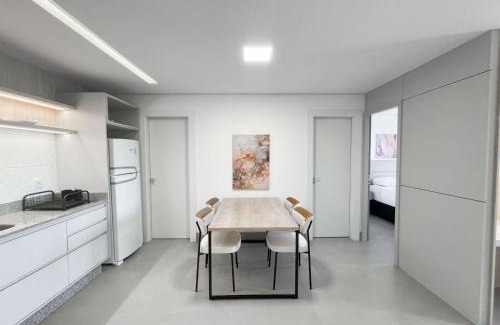 Santa Fe Apartment | Lindo Flat Planejado com Vista Para Cidade