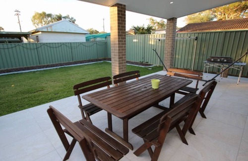 Hawks Nest House | LindyLoo 13 Binda St, Hawks Nest
