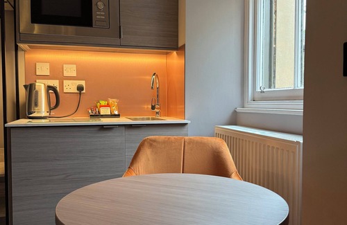 Linlithgow Hotel | Linen Bank
