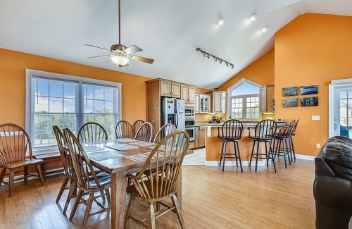Broadkill Beach House | LINENS INCLUDED! GORGEOUS VIEWS!-BOOK NOW!