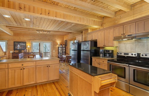Montreat Cabin | Linger Longer Lodge | Spacious Home in Beautiful Montreat With Mountain Views!