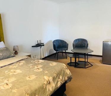 Ekurhuleni House | Linies guest house
