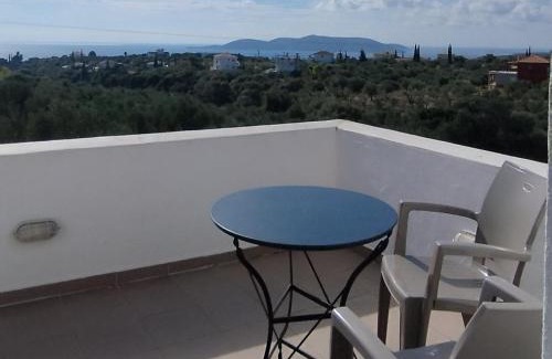 Pylos-Nestoras Villa | LIOFYTO - Stylish villa with views to Foinikounda bay