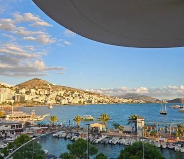 Qender Hotel | Lion Gate Hotel