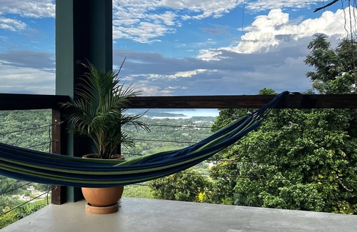 Drapers Cottage | Lionfish Cottage , Peaceful Retreat with Pool, Ocean & Mountain Views