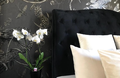 Citta Studi Bed & Breakfast | LIPPI 42 Guest House Villa with private garden