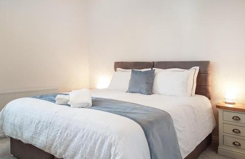 Falkland House | Liquorstane - Uk40568