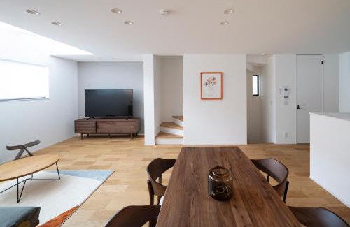 Minato Villa | LIRI 葵 3min to JR弁天町 Direct to USJ & Umeda & EXPO
