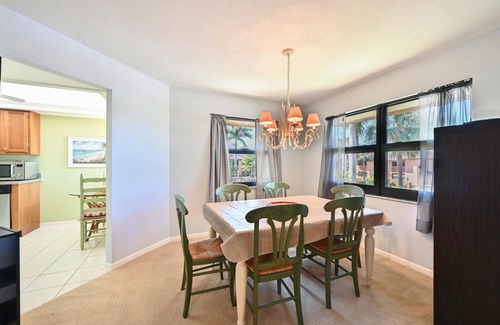 Hammock Bay Condo | Listing available monthly, 2 Pools, just off Marco, good rate!