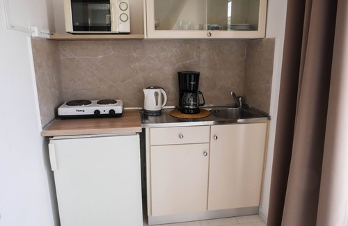 Agia Apartment | Litinas Apartment 10 with pool & balcony with garden view