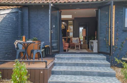 Devizes House | Little Barn