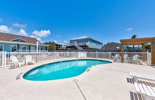 Port Aransas Apartment | Little Cayman CDR4