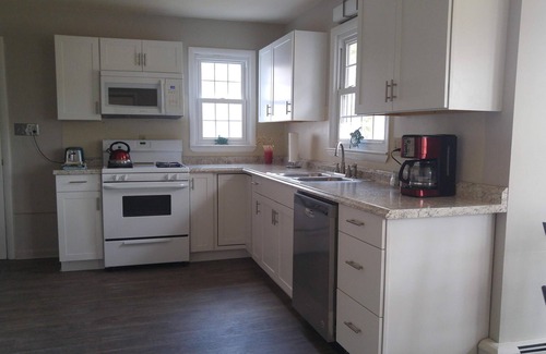 Bethlehem House | Little Creek Hideaway - Privacy and Perfect Family Getaway.