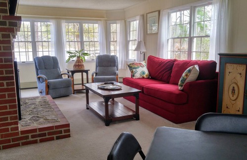 Bethlehem House | Little Creek Hideaway - Privacy and Perfect Family Getaway.