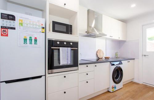 Samson House | Little Fig Retreat - 5 mins to Fremantle