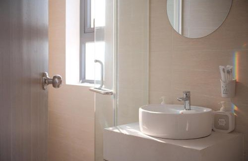 Hue Apartment | Little Home - Nera Garden Hue