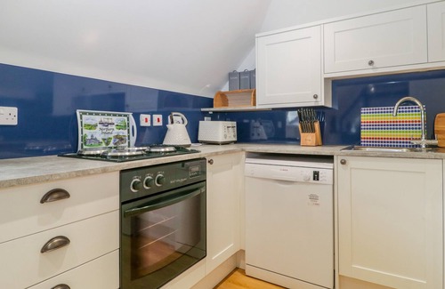 Romsey Cottage | LITTLE HOUSE, luxury holiday cottage in Wellow, Hampshire