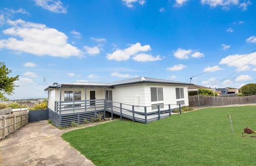 Lakes Entrance House | Little Miss - View towards the waters of North Arm and the ocean