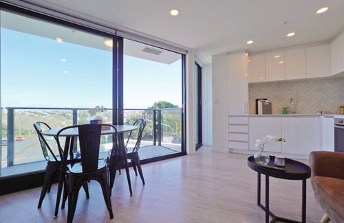 Freemans Bay Apartment | Little Sweet Nest in Auckland CBD