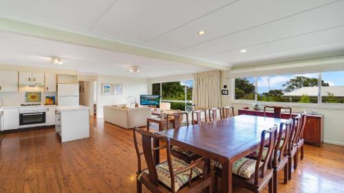 Killcare House | 'Little Tara' by Accom Holidays
