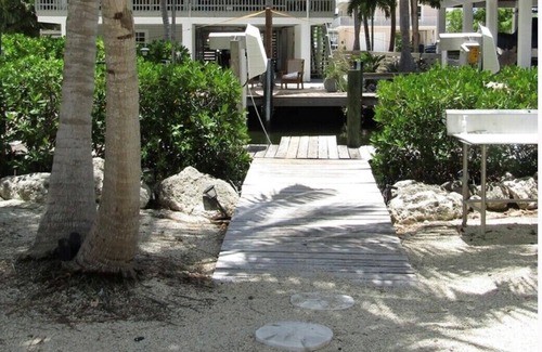 Little Torch Key House | LittleTorch Key3/2 canal home with quick ocean access!