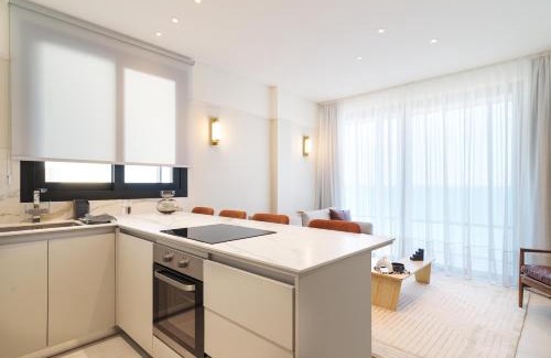 Skala Apartment | LIV Mackenzie Beach Suites Larnaca ADULTS ONLY