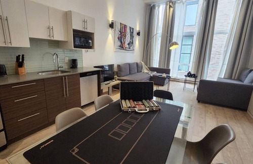 Downtown Montreal Apartment | LiV MTL Downtown-502 Spacious Duplex + Mezzanine