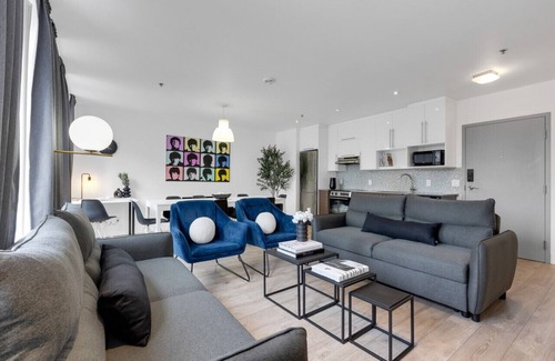 Downtown Montreal Apartment | LiV MTL Downtown-503 Premium 3BR Duplex Rooftop
