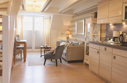 List Apartment | Live in a central location with a view of the Wadden Sea in List on Sylt