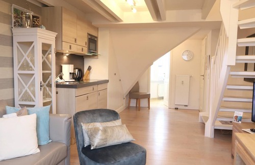 List Apartment | Live in a central location with a view of the Wadden Sea in List on Sylt