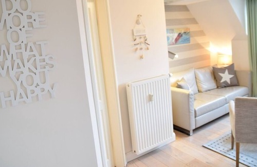 List Apartment | Live in a central location with a view of the Wadden Sea in List on Sylt