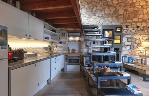 Plaka House | Live in the Acropolis' Shadow-now w/super Terracen