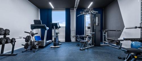 Chodov Apartment | LIVE-INN PRAGUE APARTMENTS, Free Gym & Parking, Reception, Lifts, Roof Terrace & Game Room