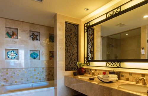 Los Cabos Resort | Live your best life at Grand Solmar Land's End - King Suite - June 14-21, 2020