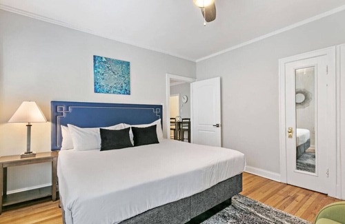 Boystown Apartment | Lively Rejuvenating 1BR in Outstanding Location
