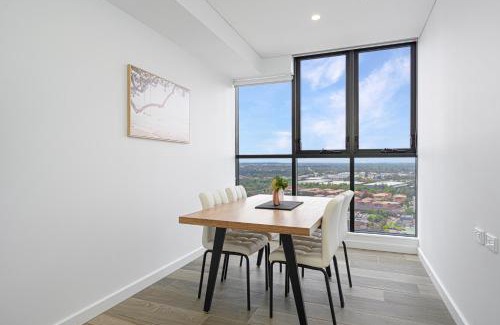 Liverpool Apartment | Liverpool Brand new 2 Br Apt City View Parking