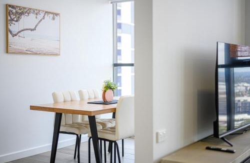 Liverpool Apartment | Liverpool Brand new 2 Br Apt City View Parking