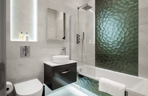 Didcot Apartment | LiveStay - Modern Apartment in Didcot*3
