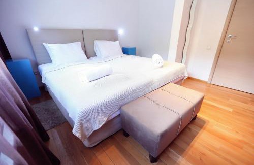 Oradea Apartment | Living In Aparthotel