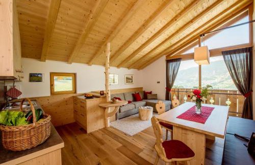 Albions Apartment | Living Suite