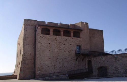 Piombino Apartment | Living with the art of an art designer
