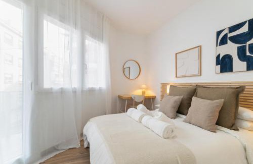 Collblanc y La Torrassa Hotel | Livinn House - Self Check in