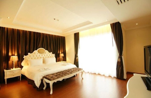 South Pattaya Resort | LK Miracle Suite