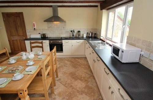 Llanrhidian House | Llanelen Farm, Sleeps 2
