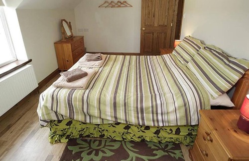 Llanrhidian House | Llanelen Farm, Sleeps 6